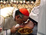 Папа Римский впервые не принимает участия в церковных службах Страстной недели