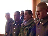 По данным следствия, солдат Виталий Смирнов, желая отомстить "дедам" за нанесенные ему обиды, в мае прошлого года подсыпал в сахар ядовитое вещество - таллий. В итоге 25 военнослужащих получили тяжелые отравления, а рядовой Иван Манкош скончался