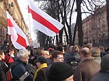 В первой половине дня были рассмотрены 10 административных дел, закончившихся обвинительными приговорами. Один человек осужден на 15 суток ареста, двое - на 10, трое - на 5 и еще четверо - на 3 суток ареста В первой половине дня были рассмотрены 10 административных дел, закончившихся обвинительными приговорами. Один человек осужден на 15 суток ареста, двое - на 10, трое - на 5 и еще четверо - на 3 суток ареста