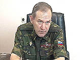 Находившиеся с Ямадаевым в студии генерал Владимир Боковиков и Ахмад Кадыров представили его как командира народного ополчения