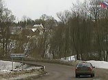 Трагедия произошла на территории жилищно-строительного кооператива Шагалино рядом с домом отдыха "Известия" в Подольском районе Подмосковья. Об этом в среду сообщили в Управлении информации и общественных связей ГУВД Московской области Трагедия произошла на территории жилищно-строительного кооператива Шагалино рядом с домом отдыха "Известия" в Подольском районе Подмосковья. Об этом в среду сообщили в Управлении информации и общественных связей ГУВД Московской области