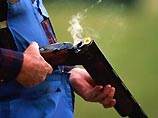 На Алтае охотник на бродячих собак ранил 3 человек На Алтае охотник на бродячих собак ранил 3 человек