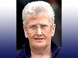 64-летняя Валерии Халсворт не смогла дождаться приема у дантиста и вырвала себе все 7 больных зубов с помощью плоскогубцев. Об этом она лично рассказала премьер-министру Великобритании 64-летняя Валерии Халсворт не смогла дождаться приема у дантиста и вырвала себе все 7 больных зубов с помощью плоскогубцев. Об этом она лично рассказала премьер-министру Великобритании