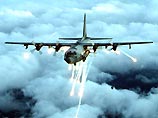 В небе над Албанией взорвался американский военный самолет В небе над Албанией взорвался американский военный самолет