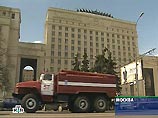 В центре Москвы произошел пожар в здании главного командования Сухопутных войск Минобороны РФ, сообщили в Главном управлении МЧС России В центре Москвы произошел пожар в здании главного командования Сухопутных войск Минобороны РФ, сообщили в Главном управлении МЧС России