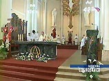 В московском католическом кафедральном соборе совершается заупокойная месса по Папе
