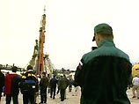 Вылет космонавтов из Звездного городка на Байконур задерживается

