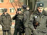 В Москве иностранцы-нелегалы сбежали из приемника-распределителя, сломав решетку В Москве иностранцы-нелегалы сбежали из приемника-распределителя, сломав решетку