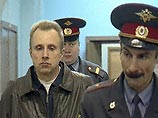 Формальным поводом для показа сюжетов стал приговор, вынесенный на минувшей неделе одному из руководителей службы безопасности ЮКОСа Алексею Пичугину. "За совершение особо тяжких преступлений"