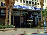 30 марта Владимир Гусинский, проживающий в США, прилетел в Израиль и по собственной инициативе явился в отдел по расследованию международных преступлений для дачи показаний по делу банка Hapoalim