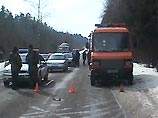 19 марта Мещанский суд Москвы санкционировал арест Квачкова на десять суток. Затем прокуратура предъявила Квачкову обвинение по двум статьям УК РФ - покушение на умышленное убийство двух и более лиц общественно-опасным способом группой лиц 19 марта Мещанский суд Москвы санкционировал арест Квачкова на десять суток. Затем прокуратура предъявила Квачкову обвинение по двум статьям УК РФ - покушение на умышленное убийство двух и более лиц общественно-опасным способом группой лиц