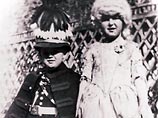 Он родился 31 мая 1923 года и при крещении был наречен Луи-Анри-Максенс-Бертран Гримальди. Его родителями были принцесса Шарлотта Монакская и принц Пьер де Полиньяк, которому за несколько лет до того был официально присвоен титул Гримальди