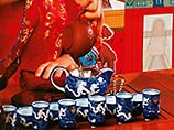 Неделей раньше, как сообщает ИТАР-ТАСС, на 12-й Шанхайской международной ярмарке чая такое же количество чая этого сорта было куплено за 198 тысяч юаней (почти $24 тысячи)