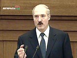 Лукашенко заверил парламент, что не допустит "бандитских цветных революций" на деньги Запада