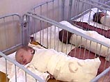 Средний показатель рождаемости по России - 10 человек на 1 тысячу населения, тогда как для стран с аналогичным уровнем доходов населения - 17 детей