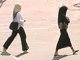 ношение хиджабов и совместное изучение Корана противоречит уставу университета