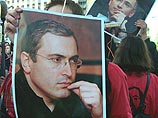 В пикете в защиту Ходорковского в Петербурге приняли участие несколько десятков человек
