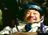 Экипаж 10-й экспедиции МКС  вернулся на Землю вместе с космическими червями и улитками