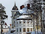 Американская пресса рассказывает о феномене и обитателях Рублевского шоссе, где расположен самый большой в России "заповедник миллионеров". Только там дома настолько дороги, что вертолет сравним с ковровым покрытием, пишет Los Angeles Times Американская пресса рассказывает о феномене и обитателях Рублевского шоссе, где расположен самый большой в России "заповедник миллионеров". Только там дома настолько дороги, что вертолет сравним с ковровым покрытием, пишет Los Angeles Times