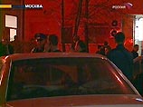 По предварительным данным, убитый и трое пострадавших посетителей ресторана "Желтая субмарина" - приезжие. Установлено, что пострадавшие открывали ответный огонь по нападавшим По предварительным данным, убитый и трое пострадавших посетителей ресторана "Желтая субмарина" - приезжие. Установлено, что пострадавшие открывали ответный огонь по нападавшим