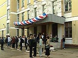 Юрий Лужков распорядился прекратить поборы в школах Юрий Лужков распорядился прекратить поборы в школах