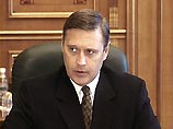 Как сообщил сегодня премьер-министр РФ Михаил Касьянов, правительство РФ приняло решение увеличить объем финансовой помощи прибывающим в Мурманск семьям моряков с атомной подводной лодки "Курск" с 500 тысяч рублей до 1,5 млн. рублей Как сообщил сегодня премьер-министр РФ Михаил Касьянов, правительство РФ приняло решение увеличить объем финансовой помощи прибывающим в Мурманск семьям моряков с атомной подводной лодки "Курск" с 500 тысяч рублей до 1,5 млн. рублей
