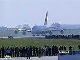 A380, самый большой пассажирский самолет в мире, совершил свой первый полет (ФОТО)