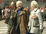 Для того чтобы попасть на Тверскую, например, надо будет пройти двойной кордон рамок металлоискателей и ручного металлодетектора. И то стопроцентную гарантию даст лишь паспорт, в котором указана постоянная регистрация в этом районе Для того чтобы попасть на Тверскую, например, надо будет пройти двойной кордон рамок металлоискателей и ручного металлодетектора. И то стопроцентную гарантию даст лишь паспорт, в котором указана постоянная регистрация в этом районе