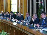 "В Ирак возвращаются российские специалисты, работающие в различных сферах, в частности, в энергетике и социальной сфере", - сказал президент РФ на пресс-конференции по итогам переговоров с президентом Египта Хосни Мубараком в Каире "В Ирак возвращаются российские специалисты, работающие в различных сферах, в частности, в энергетике и социальной сфере", - сказал президент РФ на пресс-конференции по итогам переговоров с президентом Египта Хосни Мубараком в Каире