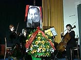 Москва простилась с известным российским писателем Аркадием Вайнером Москва простилась с известным российским писателем Аркадием Вайнером