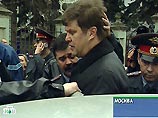Cотрудники милиции принудили Сергея Митрохина сесть в милицейскую "Газель" и отвезли в 46-е отделение милиции УВД Басманного района