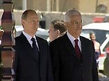 "Мы рады видеть дорогого друга, товарища. Впервые в Палестину приезжает руководитель самого высокого уровня, поэтому трудно передать наши самые искренние чувства", - сказал Аббас в начале встречи "Мы рады видеть дорогого друга, товарища. Впервые в Палестину приезжает руководитель самого высокого уровня, поэтому трудно передать наши самые искренние чувства", - сказал Аббас в начале встречи