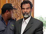 Саддам Хусейн, рассказал адвокат, который 27 апреля общался с ним на протяжении шести часовую в тюрьме, расположенной на американской военной базе близ Багдада, содержится в небольшой камере, из которой его дважды в день выводят на прогулку