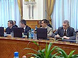 Премьер России отчитал министров за недисциплинированное исполнение поручений Путина Премьер России отчитал министров за недисциплинированное исполнение поручений Путина