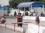 Более трех тысяч граждан Узбекистана скопились на границе с Киргизией Более трех тысяч граждан Узбекистана скопились на границе с Киргизией