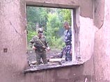 Участники незаконных вооруженных формирований были блокированы в одном из частных домов в 23:25 мск. На предложение сдаться они ответили отказом и в результате боестолкновения были уничтожены Участники незаконных вооруженных формирований были блокированы в одном из частных домов в 23:25 мск. На предложение сдаться они ответили отказом и в результате боестолкновения были уничтожены