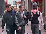 Большинство россиян считают наиболее реальными для своей страны опасности четырех видов: экономические, террористические, экологические и демографические Большинство россиян считают наиболее реальными для своей страны опасности четырех видов: экономические, террористические, экологические и демографические