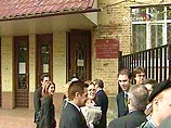 Первый заместитель председателя партии "Яблоко" Сергей Митрохин, принимавший в понедельник участие в митинге в поддержку Михаила Ходорковского и задержанный милицией, во вторник явился в Мещанский суд Первый заместитель председателя партии "Яблоко" Сергей Митрохин, принимавший в понедельник участие в митинге в поддержку Михаила Ходорковского и задержанный милицией, во вторник явился в Мещанский суд