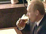 Выпив пива, Владимир Путин отказался кататься на коньках: "Копыта разъезжаются"