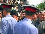 В Карасу проходит митинг с требованием освободить лидеров оппозиции В Карасу проходит митинг с требованием освободить лидеров оппозиции