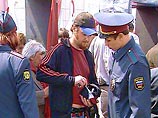 Акция, в которой приняли участие представители как левых, так и правых партий, началась сегодня в 11:00 мск. С трибуны выступили, в частности, лидер партии "Яблоко" Григорий Явлинский, первый зампред КПРФ Иван Мельников, лидер "Нашего выбора" Ирина Хакама Акция, в которой приняли участие представители как левых, так и правых партий, началась сегодня в 11:00 мск. С трибуны выступили, в частности, лидер партии "Яблоко" Григорий Явлинский, первый зампред КПРФ Иван Мельников, лидер "Нашего выбора" Ирина Хакама