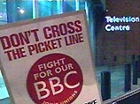 Журналисты и технические работники британской государственной телерадиокорпорации BBC проводят в понедельник 24-часовую забастовку протеста в знак протеста против планов сокращения рабочих мест. Она началась в полночь по местному времени