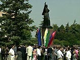 На митинге в Нальчике около тысячи человек потребовали расследовать убийство главы села Хасаньи На митинге в Нальчике около тысячи человек потребовали расследовать убийство главы села Хасаньи