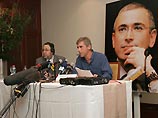 Совладелец Group Menatep Леонид Невзлин назвал приговор, вынесенный Мещанским судом Михаилу Ходорковскому и Платону Лебедеву, "плохо срежиссированной постановкой", за которой стоит президент РФ Владимир Путин Совладелец Group Menatep Леонид Невзлин назвал приговор, вынесенный Мещанским судом Михаилу Ходорковскому и Платону Лебедеву, "плохо срежиссированной постановкой", за которой стоит президент РФ Владимир Путин