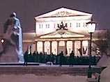 Сегодня вечером в центре Москвы прошли два митинга. Возле памятника Карлу Марксу провели свой митинг члены "Трудовой России" во главе с Виктором Анпиловым Сегодня вечером в центре Москвы прошли два митинга. Возле памятника Карлу Марксу провели свой митинг члены "Трудовой России" во главе с Виктором Анпиловым