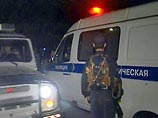 В 3:20 по московскому времени на проспекте Акушинского, возле дома номер 94, на пути движения милицейского автомобиля УАЗ 1-го полка патрульно-постовой службы милиции сработало безоболочное взрывное устройство