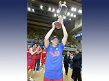 Капитан ЦСКА Сергей с Кубком Чемпионов России по Баскетболу Капитан ЦСКА Сергей с Кубком Чемпионов России по Баскетболу
