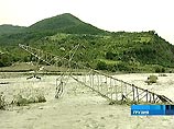 Разрушены мосты, дороги, повалены линии электропередач Разрушены мосты, дороги, повалены линии электропередач