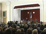 Новым главой Северной Осетии стал 51-летний председатель парламента Северной Осетии, лидер республиканского отделения "Единой России", Таймураз Мамсуров. Его кандидатуру поддержали 62 человека из 67 Новым главой Северной Осетии стал 51-летний председатель парламента Северной Осетии, лидер республиканского отделения "Единой России", Таймураз Мамсуров. Его кандидатуру поддержали 62 человека из 67