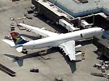 Полиция установила, что в стойке шасси самолета авиакомпании South African Airways пытался спрятаться нелегальный пассажир